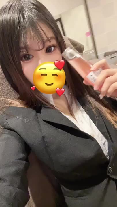 2日目夜🌃になりましま〜！！


すずか⋆⸜🔔⸝‍⋆のエチエチな


身体満たしてくれるお兄さん


いるかなぁ〜？


極上の快楽をお兄さんに


𝓟𝓻𝓮𝓼𝓮𝓷𝓽 𝓯𝓸𝓻 𝔂𝓸𝓾🌹


待ってまーす✌️


すずか⋆⸜🔔⸝‍⋆