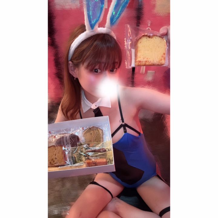 まさかの舞い戻って来てくれてありがとう🪽

今日は朝からたくさん嬉しいことあったけど、驚きがたくさんな時間だった😳

いちごサンドはリベンジしなきゃですねっ🍓笑

しろくまも焼き菓子も、、‼️飲み物まで至れり尽くせりありがとう😝

コスプレもオプションも楽しかったよ〜🐰
これからが楽しみだね꒰՞⸝⸝ᴗ ·̫ ⊂՞꒱💕