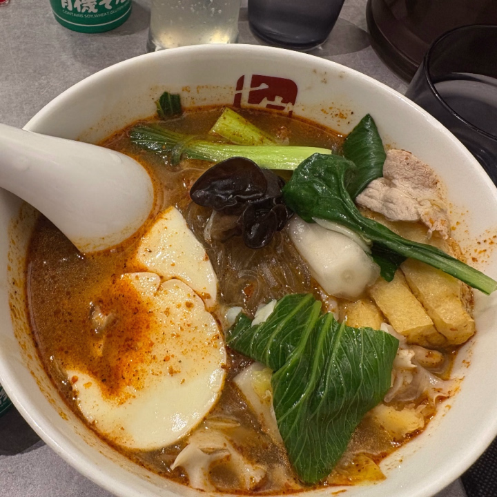 9月のシフト明日決定します🐑💕
お待たせしてます…!
麻辣担食べた🌶️
めちゃ辛い〜〜
食べてるだけで痩せる‼️