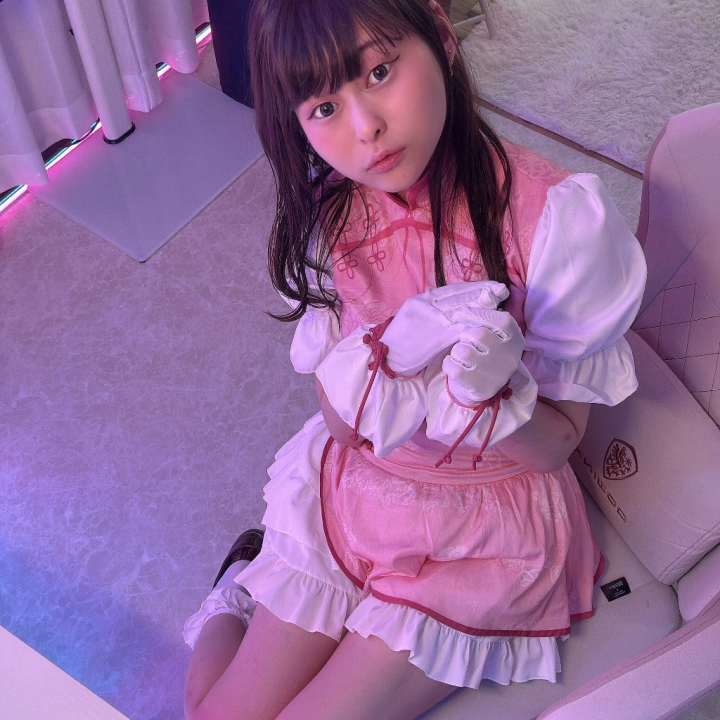 コスプレ好きの集まるお店
@2525yonago
不定期で
ゲリライベント情報や
女の子のリアルタイム情報を発信中✨
💥今日は特別ゲリラ開催💥
合言葉を確認して
お得に楽しんでね♡
好きなコスプレで着たままプレイも楽しめます
https://www.yonago-soapland.com/cosplay/