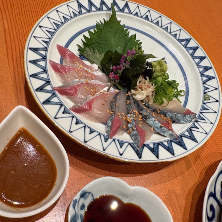 博多初日🐑🪽
ご本指名さまタイム꒰ᐡ˶ᐡ ˙̫ ᐡ˵ᐡ꒱🎶
出勤初日に会いにきてくれて、
幸せな時間だった〜💭
たくさん幸せくれてありがとうっ🫶
このあともお誘いお待ちしてます(⸝⸝ɞ̴̶̷ ·̫ ‹⸝⸝ᐡ)~⭐️
〜🐟〜
博多ついて最初のご飯♡
ごま鯖食べたかったの〜
꒰՞⸝⸝ᴗ ·̫ ⊂՞꒱✨
移動でちょっとバテてたけど、
美味しいもの食べたら元気出てきた😝
博多いる間に、
おすすめご飯たくさん教えてほしいな🍜💭