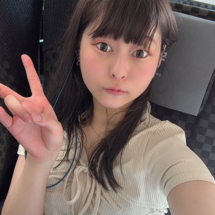ひるもに🍚らむです🐑

気を取り直して、
松山向かってます〜🍊

何かが変わったかも？？😂

松山には
˗ˏˋ ８/３までˎˊ˗
居ますっ‼️

お誘いお待ちしております💪 ᴗ̀ ̫ᴗ́ ͈