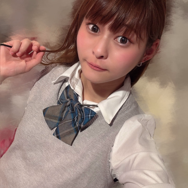 TikTokみて会いにきてくれたお兄さん🐑🪽
「本物だ〜!」っていっぱい見つめてもらって、
なんだか照れちゃいました꒰՞⸝⸝ᴗ ·̫ ⊂՞꒱💕
水戸以外の動くらむも見てくれてたみたいで嬉しかったよ😝
時間いっぱいちゅぅできて幸せ〜꒰ᐡ˶ᐡ ˙̫ ᐡ˵ᐡ꒱🎶
大洗でも博多でも、
明太子たくさん食べちゃうっ🍚
ちょっぴりらむの方がお姉さん꒰ U – ·̫ – ꒱ノ꒰ •̥ ·̫ •̥U ꒱♩⭐
来年には同い年(?)
これから一緒にたくさん思い出つくろうね‼️
いい夏になりそう☀︎
