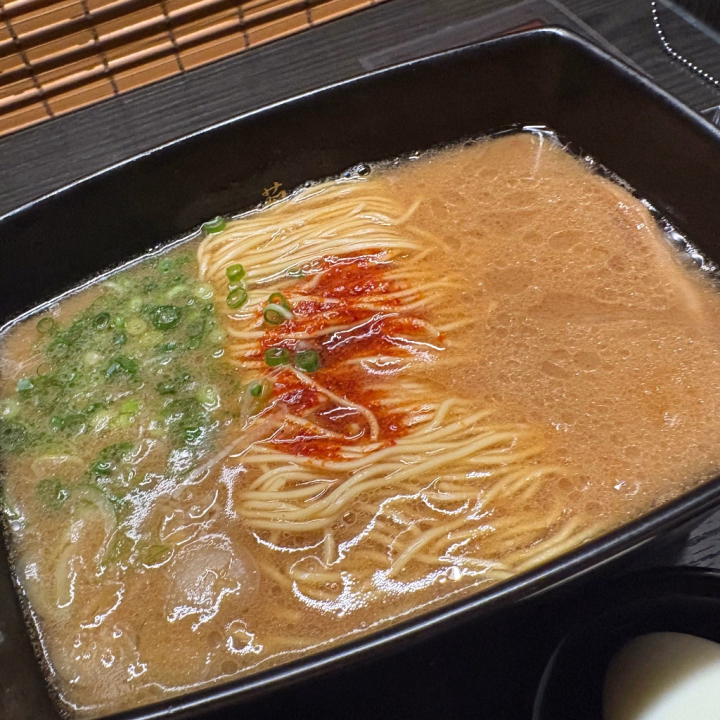 釜だれきになってきてしまった🍜

博多のお土産何買おうかな⸜(* ॑꒳ ॑*)⸝♡
すでにお兄さんからももらってるんだけど…欲張り屋さん🍶🐻

たくさん遊んでくれてありがとう🫶
