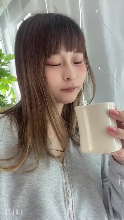 丁寧ならざる暮らし🐑
音声ありﾃﾞｽ-_-b

珈琲はネスカフェゴールド☕️