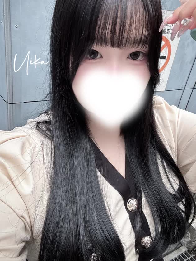 最近黒髪に戻すか狐からー？みたいなのにするか悩んでる。


裾カラー？かなたぶん



インナーも可愛いんだけどね💭



お兄様はやはり黒髪の方が好き？



どちだーい！




🤍ういか🤍