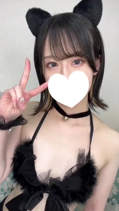 こんにちは！
今日はお休み😌💤

明日と明後日🕚13:00〜21:00 までいますよ！
今月の出勤はあと2日間、、、

2日間もたくさんのお誘いと出会いがありますように💌🤍


30日コスプレでもしちゃおうかな🐈‍⬛⸝⋆