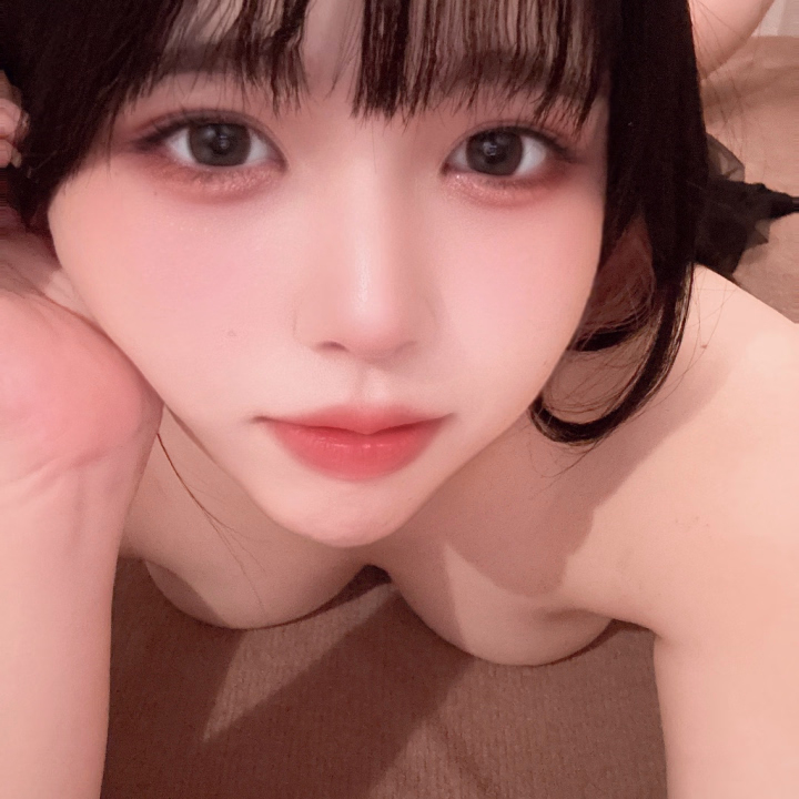 人生初、、、🫢💗

Mット講習をしていただきました🥹✨👏🏻

先程講習してもらったばかりなので
ぎごちないし、慣れてないんですが、
りおんの初マットお兄さんになるなら
今がチャンス🫣笑

70分コースからMットプレイできるので
ぜひぜひ遊びに来てくだーい😽💗


りおん🩵