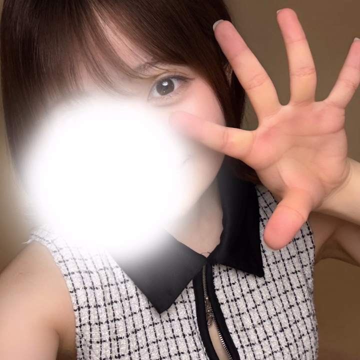らきです🌟今日も完売ありがとうございました！

本指名のYさん！！今日も差し入れありがとうございました☺️✨️お時間の中で差し入れ食べさせてくれるの優しすぎる〜😭家帰ったら残り食べますね😋💕︎

今日初めて会った方々も本当に本当に優しくて、、、らきのこと大切にしてくれて、気持ちよくしてくれて感謝😭
皆さんまた絶対会いに来るって言ってくれて嬉しいです😭✨いつでも待ってますよ😚

今日も最高の1日だったなー！！
次の出勤が楽しみ🤭

今後の出勤も皆様予約着々として下さってうれしいです！！！☺️💞
お待ちしてます🌟

✨️今後の出勤予定✨️
────────────
6/22(月) 18:00-22:00
🈳21:40〜の1枠のみ

7/3(金) 18:00-24:00 🈵

7/11(土) 9:00-14:00
🈳11:20〜14:00

7/13(月) 15:30-22:00 🈵
────────────
