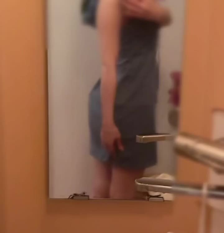 ちらっ💕

りず昨日出勤の時に財布落としたみたいで直前に買い物をしたコンビニとそのあと乗った駅に電話したけどなくて、お店に着いたらスタッフさんが警察に電話してくれてりずのお財布届けてあった😢　　

本当にホッとした☺️✨

日本はめっちゃ平和だね🕊️💕
スタッフさんありがとうございます♪

今日も事前のご予約ありがとう✨
いっぱいぬるぬるしちゃうぞ💪

りずのこと気になってくれたらヒメチャンネルからメッセージください♡
　
6月出勤予定🗓️⭐️全部14〜0時⭐️
6/6(土)   6/7(日)   
6/10(水)  6/11(木)  6/13(土)  6/14(日)  
6/15(月)  6/17(水)  6/19(金)  6/20(土)  
6/22(月)  6/23(火) 6/24(水) 6/26(金) 
6/27(土) 6/28(日)