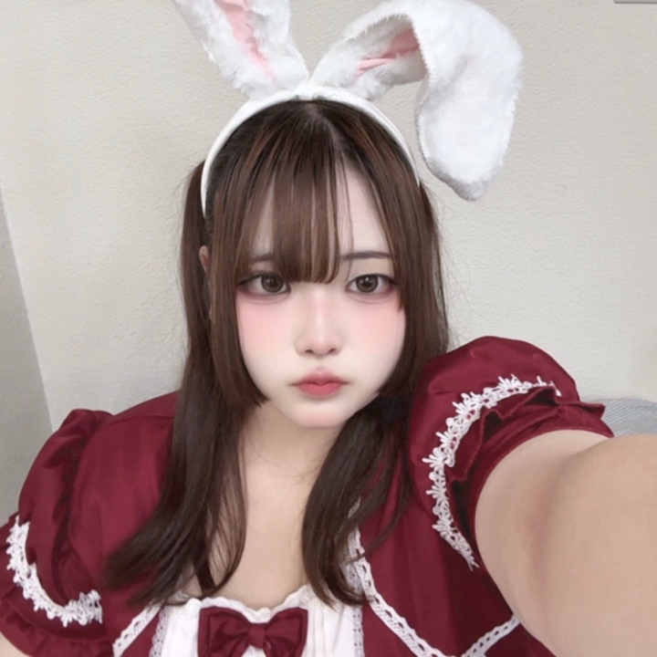 ねおです。
今日19時～3時で出勤してます！
お兄さんのこと待ってるね