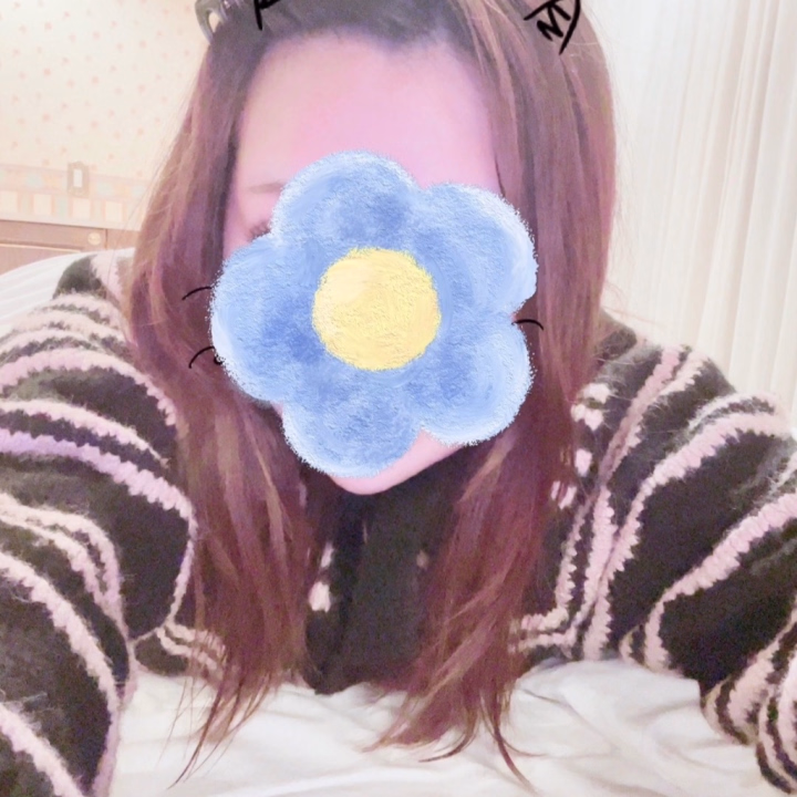 こんばん🐊

眠れなすぎて夜更かし確定🥲💭
切実に早く日曜になってほしい(ᐡ ̥_  _ ̥ᐡ)

それとお知らせです-`📢⋆♡

X(旧Twitter)はじめました🐣ྀི🩷

出勤情報や日常ゆるーっと更新していく
のでみてもらえたら嬉しいです✌🏻ᴖ ̫ᴖ


Xアカウント▶︎@EkkZ0s

りま💕