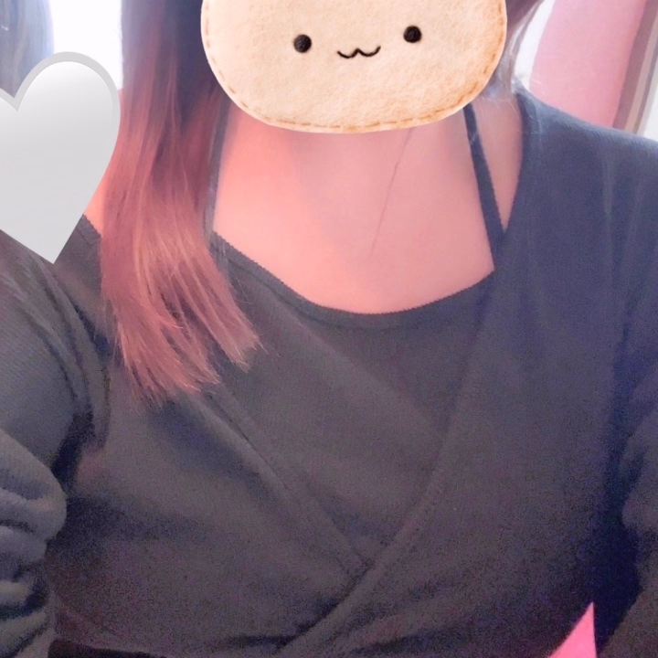 こんばんは🌙
あっという間にこんな時間っ🥺
残り時間もあと僅か…💭
まだご案内できるので、
タイミング合うお兄様いたら
ぜひ遊んでくれたら嬉しいです🐣🩷
最後まで楽しい時間一緒に
過ごせたら嬉しいな꒰ᐢɞ̴̶̷ ·̫ ɞ̴̶̷ᐢ꒱💕
お誘いお待ちしてますっ ̫ ‹ ᐝ