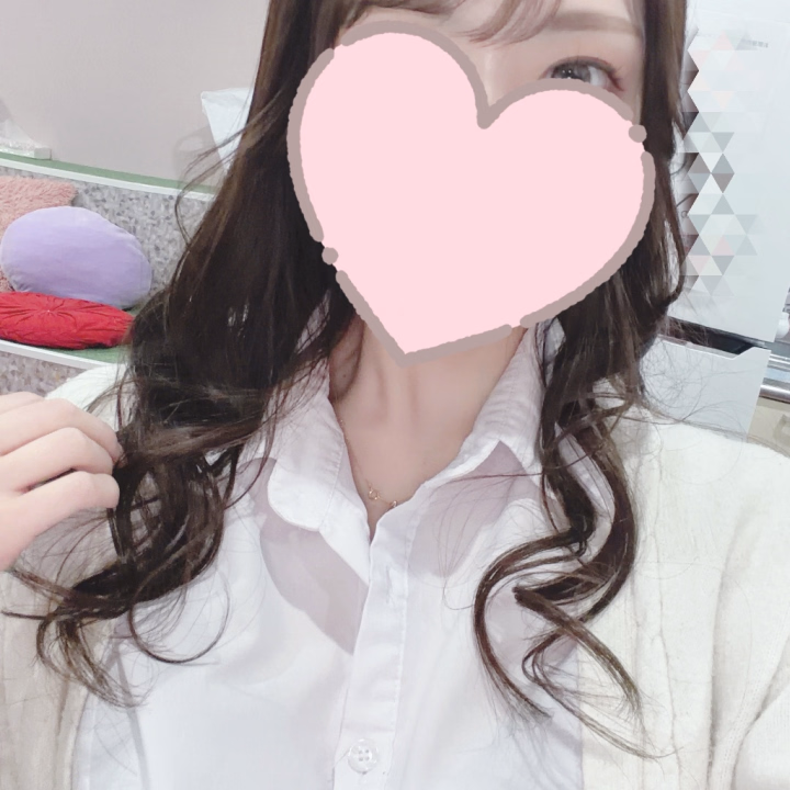 寒い🥶❄️

16時半から24時まで2号館で出勤してます🥺💓
2号館久しぶり笑

お時間あればぜひあったまりに来てください🐰💓