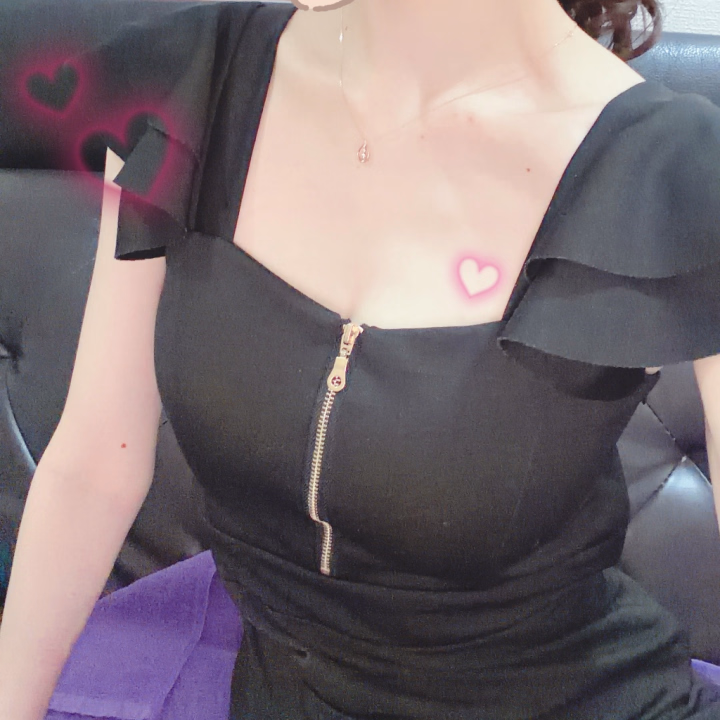バレンタイン🍫♡⊂(>  ̫ <⊂)

今日は3号館出勤です🐱

会いに来てくれたらちょこっと良いことあるかも？꒰՞ɞ̴̶̷̥⩊ɞ̴̶̷̥꒱֯💓