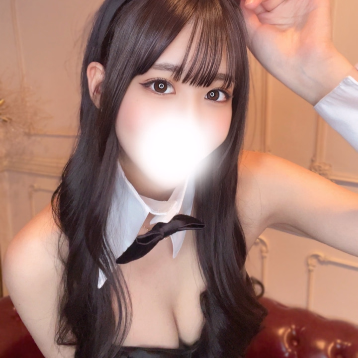 こんにちは✨
かのんです🫧🤍


本日も12:00～24:00でお店にいます🪄🎀



性格はおっとり系で安心感あるって
言われます🪄💗


緊張しながら準備してるいるので…
優しく迎えてくれたら嬉しいなぁ💭💗



かのん🫧🤍 