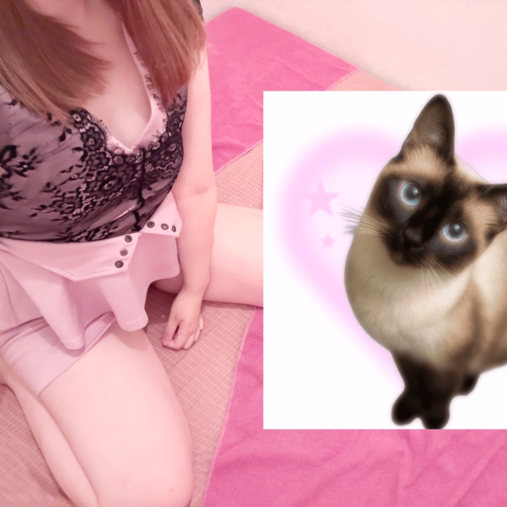 よく言われるのは唇柔らかくて気持ちいい🥴

濃厚なチュー、私としませんか？💕💕
