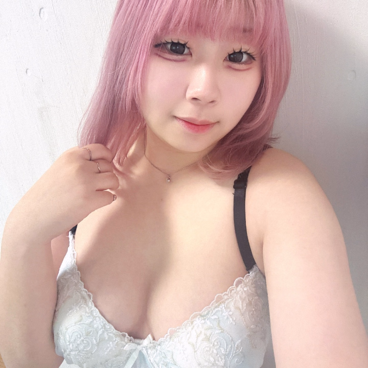 こんにちは(*^^*)

お外出たら花粉やばいね🤧

薬飲んではいるんだけど💦

どうするべきかな…🤔💭

みんなどう対策してるのかな( ;꒳​;  )

今日はみんな何する予定ー？👂🏻 ̖́-‬

よかったら私とえちえちな予定を

組んで欲しいなぁ🥺