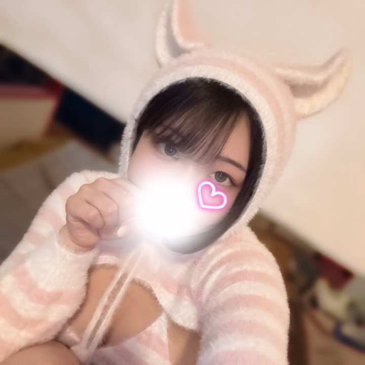おはようございます♡
今日から出勤してます♡

優しく触れてくれる人も、
ちょっと意地悪しちゃう人も
どっちも好きです🥹

12時から待ってるね♡

いっぱい甘えたいです♡