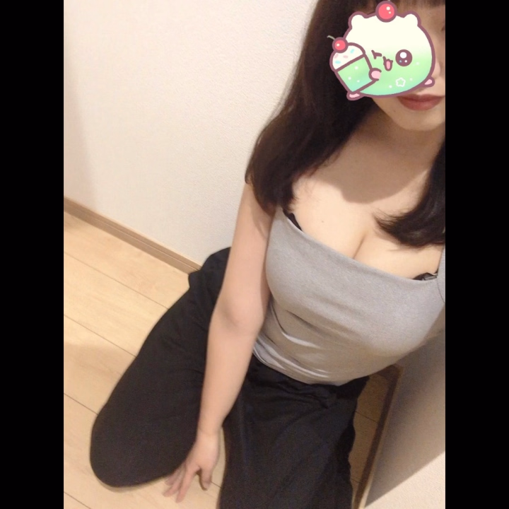 ブラジャー着けると暑く感じる～