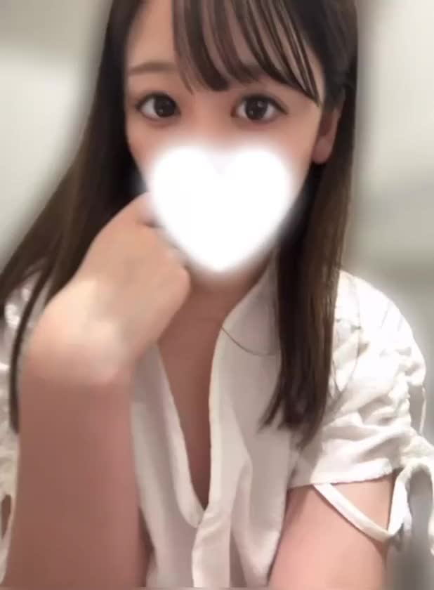 ▶️タップしたら動画見やすいです▶️
今日もお風呂で汗だくです🛁🫧

最近はインフルエンザが流行っててご予約してさだっていたお兄さんもちらほらとインフルエンザに…😭

会えなくなっちゃうの、悲しいな🥲
何日も前から会えるのを楽しみにしているからこそ、会えなくなってしまうのが寂しくて…(ノ_＜)
早く元気になって、また笑顔で会えますように♡♡

空き枠少しまたできたのでぜひ〜✨