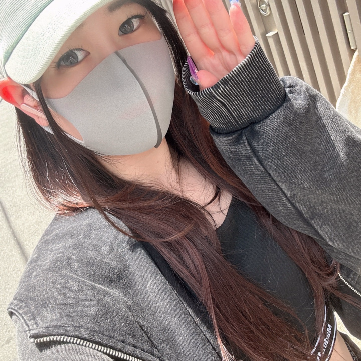 おはようございます☀️

昨日も沢山のお誘いありがとうございました(❁ᴗ͈ˬᴗ͈)

居心地いいとか癒されたってお言葉沢山貰えてういなもはぴはぴな気持ちでいっぱいな1日でした(*˘︶˘*).｡.:*♡

地震大丈夫でしたか😭😭??
思ったより揺れたし長かったからびっくりでした😳

今日は17時からです!!
外暑すぎるのでお部屋涼しくしてお待ちしてますね🩵🩵

週中ですが疲れ癒されに来てください(* ॑꒳ ॑🫶🏻)💓

ご予約ご来店お待ちしております( 📞¨̮ )♥