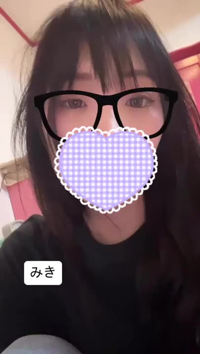 ウインク😉苦手〜笑

みなさん上手に
できますか？(♡´∪｀♡)｡:♡