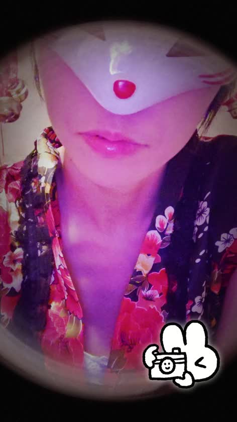 年中発情期の淫獣が貴方を狙っています💕


美味しそうなお兄様の🥕を見ると思わず舌なめずりしちゃいます😋