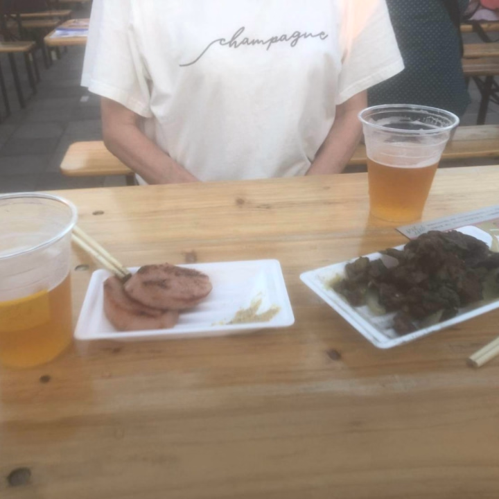 久々仕事待機します肩こり腰痛ほぐします肌寒いてすねぼたんとイチャイチャしながら暖まりましょうお誘いお待ちしています