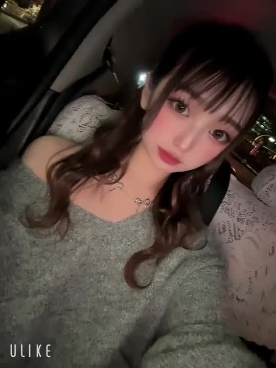 エロサンタがお兄さんのこと
お待ちしてますよ❤️


本日も6:00~LASTで出勤ですっ❣️


クリスマスイヴからお休みなので
早めにお兄さんをお出迎え💗



えあとえっちなことシよ❤️