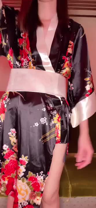 新人割中！
花魁むつきだよ♡

2日〜4日10時から16時まで出勤してます！