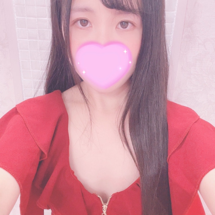 こんばんわ〜えみるだよ⋆⸜🧡⸝‍⋆


久々の出勤だ𓂃🎀𓈒𓏸
今週は今日と明後日は珍しく
朝から出勤してるので遊びに来てね☺️


昨日まで大阪行ってて
1年ぶり？くらいにユニバ行ったよ！
ドンキーコング乗れなかったから
次こそはリベンジしたいな🔥

今日も寒かったから
一緒に温まろうね𓏸𓈒𓂃🫧
