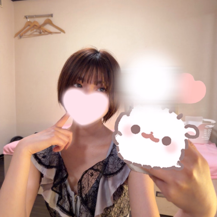 おはようございます☀️

今日は昨日より少し涼しい気がして嬉しい☺️

本日はベビードールでお出迎えです！
いつもと違う衣装なのでワクワクしてるよ✨

よかったら見に来てね🩷