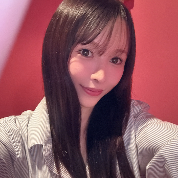 休憩中☺️✨

午前から午後まで遊んでくれた
お兄さんありがとうございました♡♡

ラストまで
お誘いお待ちしております🙇‍♀️💕


めめ