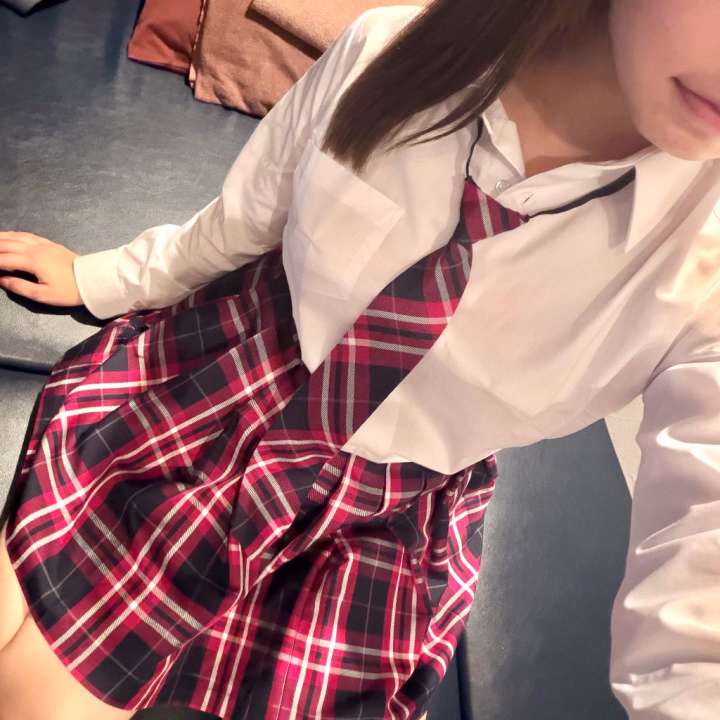 おはようございます☀️

本日も朝から元気に出勤中🎶

24時までお店いるので、
ぜひぜひ会いに来てくださいっ！

ご予約お待ちしております🤍
