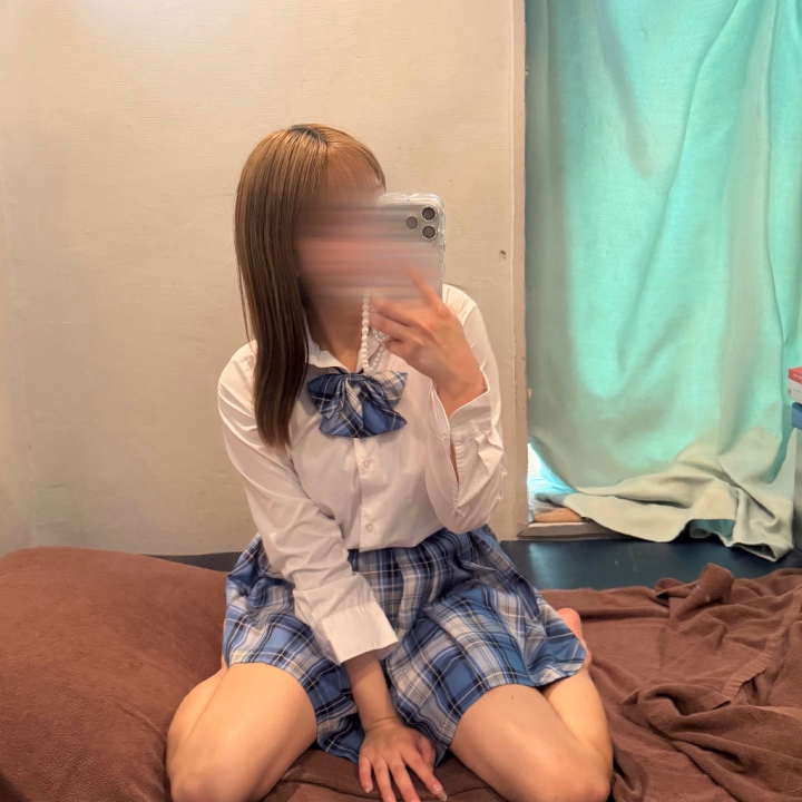 おはようございます☀️
本日も24時まで出勤してますっ✨

枠もまだまだ空いてるみたいです🫣
会いに来るのは今日がチャンスかも、？

ご予約お待ちしております🎶