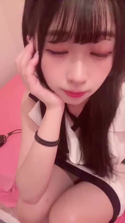 見えそうで見えない🩲がえちえち💓‪


スクショして自撮りとして使おうと思ってたやつを公開🪄︎︎✨