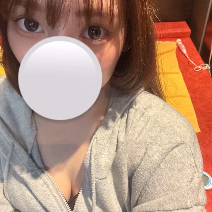 5/5、5/6にうめと遊んでくれたお兄さんありがとうございました！
いっぱい気持ちよくして貰えて、ゴールデンウィーク最後に楽しく過ごせました🐻‍💕

💌5月の残りの出勤予定です💌
5/13(水) 19:00~24:00
5/16(土) 9:00~24:00
5/22(金) 19:00~24:00
5/23(土) 9:00~24:00
5/24(日) 9:00~17:00

出勤回数は多くないですが、タイミング合うお兄さんからのお誘いお待ちしてます🫣💓

5月もお兄さんといっぱい楽しい時間過ごせますように🥺💭