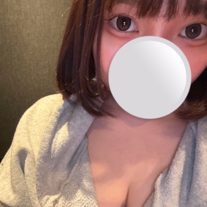 6/14(日)にうめと遊んでくれたお兄さんありがとうございました♡
いっぱい優しくして貰えて嬉しかったです🫶

残りの6月の出勤予定です！
6/20(土) 19:00~24:00
6/21(日) 9:00~17:00

7月の出勤予定も考えてるけどあんまり出勤増やせなそうです😢
少ない出勤日程ですが、お時間合うお兄さんからお誘い貰えたら嬉しいです🥺💓

お誘いお待ちしてます🙌🏻💗