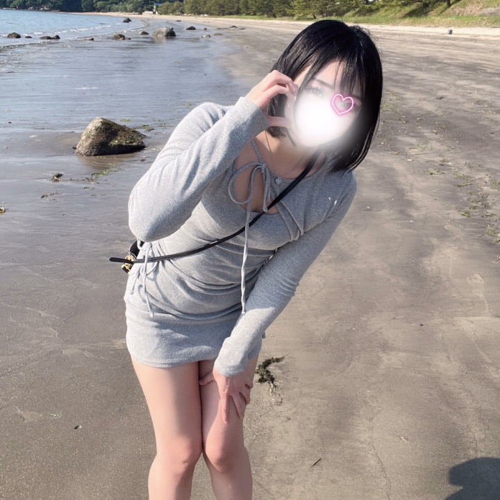 こんばんわ🌙
めろです
明日10:00~の予定だったんですが
台風により電車が運休して前乗りができなくなってしまったので12:00~になりました🥲‎

口開けからご予約してくれてたお兄さん
ごめんなさいなさい。
また次の機会に会えるのも楽しみにしてます！
12:00〜になりましたが
明日からよろしくお願いします🥲‎