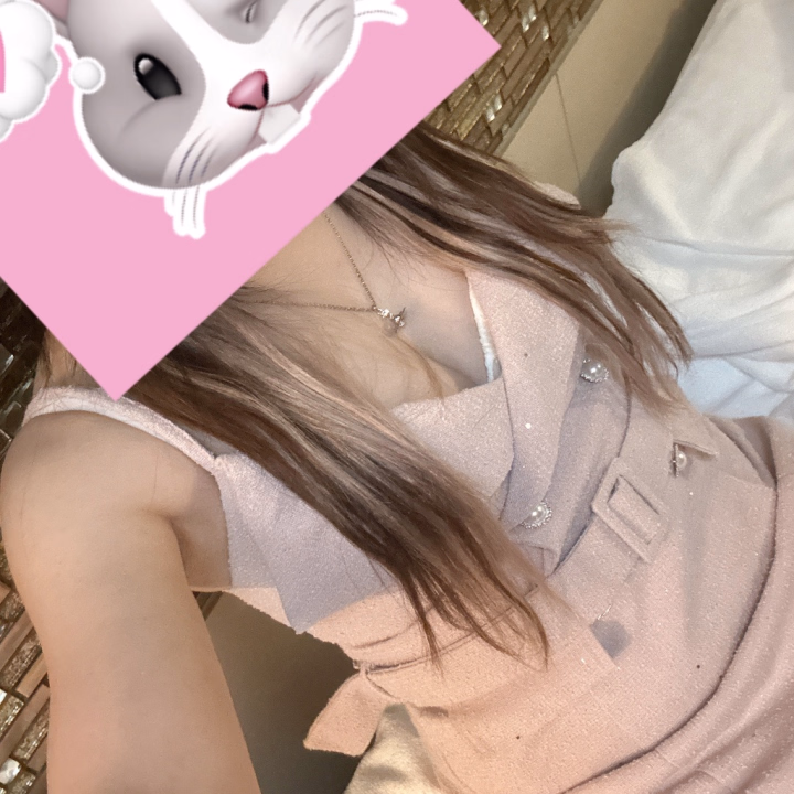 ピンクのドレスだからうさぎさんにしてみた！

可愛いものが大好き♡

この前呑気に玉ねぎ刻んでたら危うく指まで切りそうになったよ笑
気をつけよ〜笑