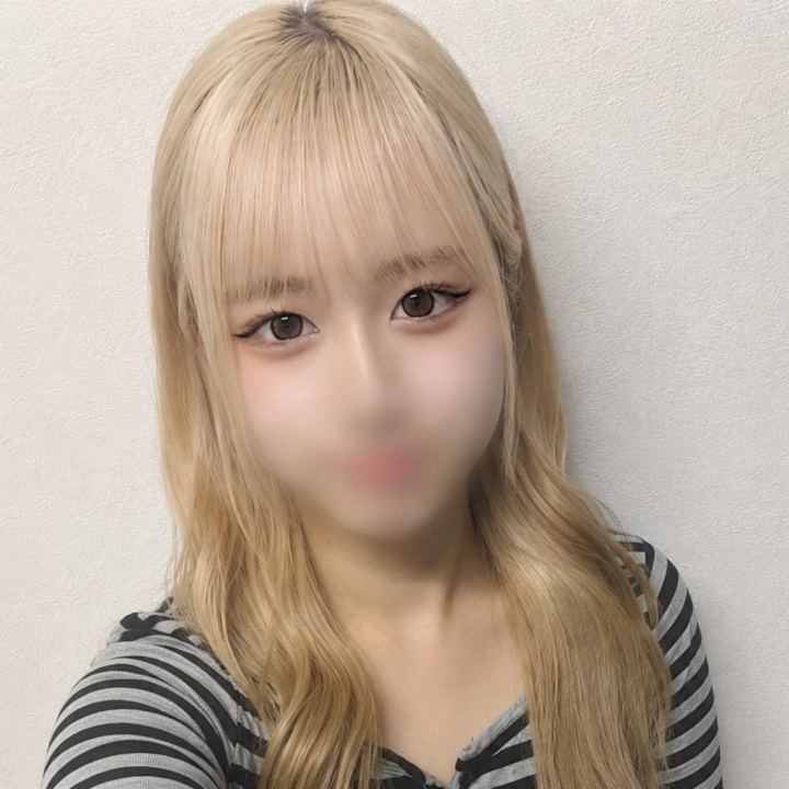 こんばんは✨

今日はゆっくり過ごしてました☺️

最近は昼間暑いのに夜は少し涼しかったりして、服装に困っちゃいますね

みんな体調は大丈夫ですか〜？

私は明日

12:00〜17:00
で出勤予定です✨

どんな1日になるかな〜と今から楽しみにしてます！

お時間合う方がいたらぜひ🩷