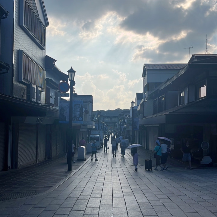 明日明後日はおやすみいただいてます🌙* :ﾟ

次の出勤は木曜日12:00~24:00です🫶🏻

たくさんのご予約お待ちしてます🌟