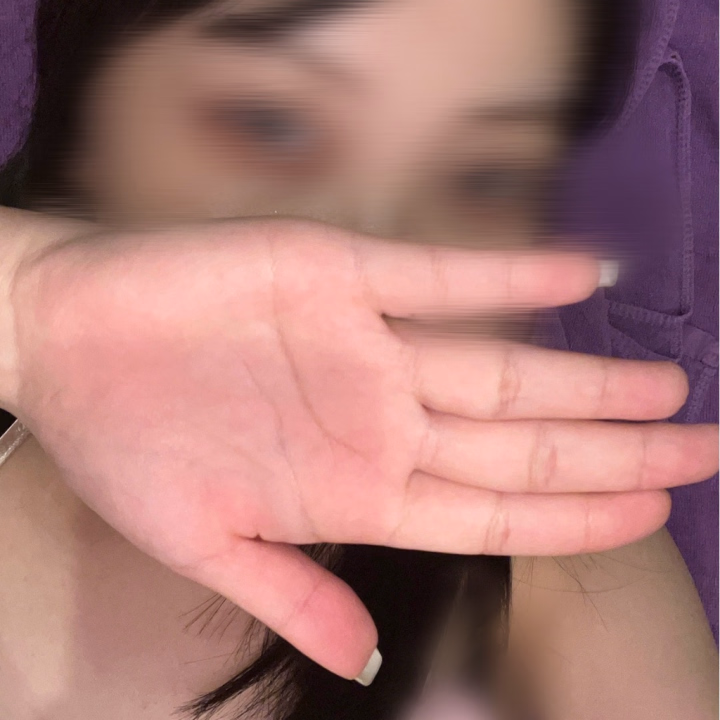 退勤しました🐝


予約してあやかに会いに来てくれた方、
お店で写真みて指名してくれた方、
本当にありがとう🫶🏻

今日も楽しかったし
キュンキュンしました♥️

次の出勤は木曜日です😌


ちょっと日にち空いちゃうけど
また木曜日からよろしくね😉💖