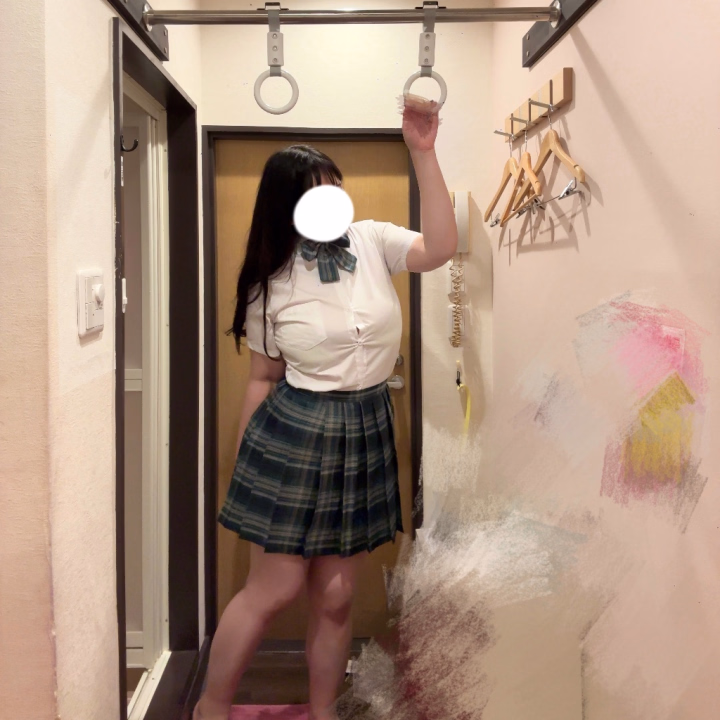 れいかです🍒

10/27からイベント始まるよ🌟
その名もなんと「痴漢コース」！！

久しぶりに制服を着たけど
似合ってるかな〜？✨️

れいかがこんな感じで
お兄さまに痴漢されるのを待って
お出迎えしちゃうよ🥺💞

非日常的なプレイだから
日頃のムラムラをぜーんぶぶつけてね🫣

どんなことされるのか想像したら
れいかもドキドキしちゃう💘

🍒れいか🍒