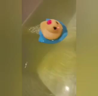 何故か右ブラ線残る(笑)

そして右腕多いです(笑)

AIさん…(笑)