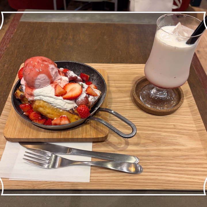 福岡に来たならば苺でしょ〜！！



って事で❣️
昨日のお休み中はスイーツ満喫してきました🍓✨



果物の中で1番好きなのは苺だから
パルコにある前から行きたかったお店に行ってきました♡♡



フレンチトーストは甘酸っぱくて
滑らかなホイップと相性抜群で///

いちごミルクは優しい甘さに癒やされた(*´˘`*)♡




お陰で今日からの3連勤も
ハッピーな気持ちをMAXにして

お兄さんとの逢瀬を楽しめそうですヾ(*´ω`*)ﾉ




私は愛媛🍊から定期的に現れるので
3月はこの3連休が最後の出勤になります( •̀ω•́ )✧

次は5月になりそうなので
ぬるぬるを欲してるお兄さんは是非

今のうちにた〜っぷり愛させて欲しいな(σ•̀ᴗ•́)σ




ぽかぽかⓂ️ットに身を委ねて
一緒に心地良いひとときを創り上げてこうね꙳⋆⸜(´˘`𓐍) ⸝ꔛ♡




それでは今日も14:00から🚪🍀
あなただけの癒し処でお待ちしております( ˶´♡`˵ )






‪𓂃 ゆるか 𓈒𓏸
.
