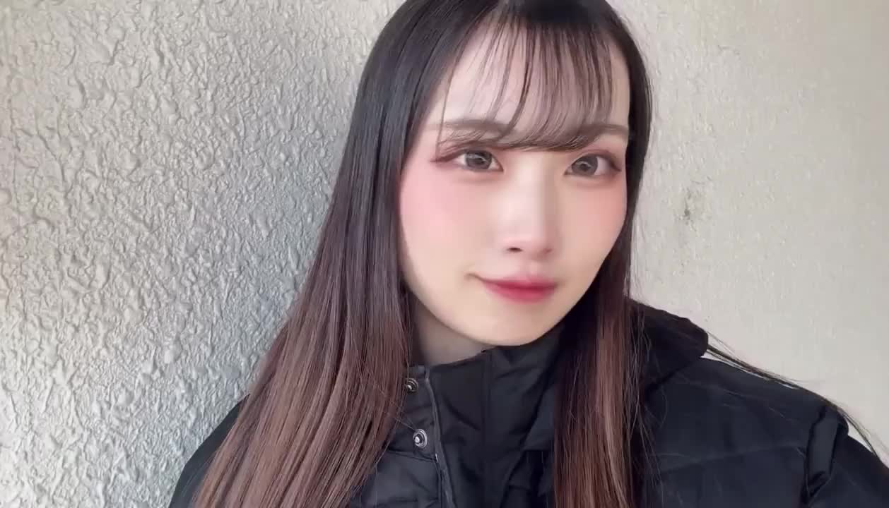 こんばんは！
福島着きました👏🏻
​​​​​​​来れたことを記念して(?)顔出しします🙋🏻‍♀️


福島初めてでどういうものがあって、
何が美味しくてとかなにも知らないので
また教えてくださいね〜♡


よく写メ日記だと少しぽっちゃりに見える
けど実物めっちゃスタイルいい💞とか、
写真より実物の方が可愛いという声を
たくさんいただきます✨


少しでも気になった方は会いに来てみて
ください🫶🏻🤍


あとは、シオンは意識してないけど
ベッドに入るとエロい目になってるみたいで
えちえち大好きなのバレてるみたいです🙊


いちゃいちゃ大好きなお兄さんも
ぜひお誘いください！
明日から出勤してます♡


シオン☁️🤍