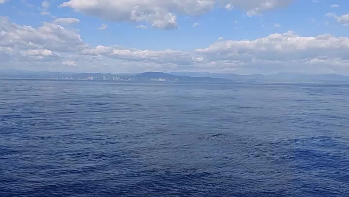 おはようございます！

今日は岩手あたりを横から見ています(？)

日本列島ってこんなかんじなんや〜っていつも思います





北海道は苫小牧を目指して！

大洗からしゅっぱーつ！！！

…というのも、商船三井🚢さんふらわあに乗っているんです🌻

大好きなんですよね〜



でも今日の夜には夜行フェリー🚢で帰るんだけどね🌃



相変わらずAquatimezの遠征旅です

いってまいります！！