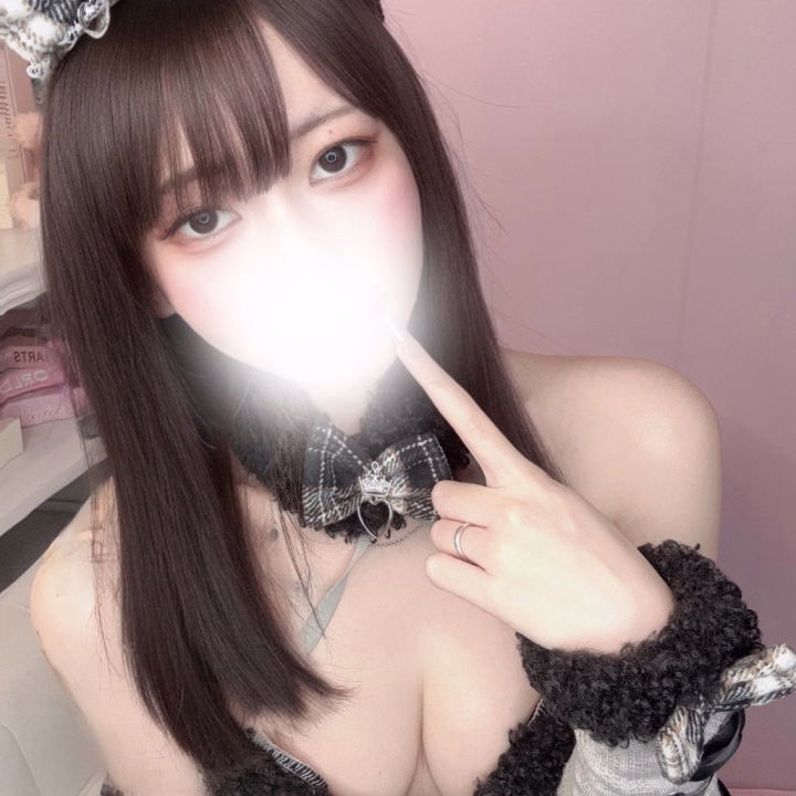 🌟お兄様へ🌟

💕初めましてのご来店、本当にありがとうございました！💕

🌸遠いところからさくやに会いに来てくれて、感激でした😍✨
お兄様とのおしゃべりタイム、めっちゃ楽しかったよ〜💭💗
トークが弾んで、時間があっという間だったね😳

💘プレイでは、お兄様のテクニックにメロメロになっちゃったよ😘
さくやの敏感なところを優しく責められて、もう大変💦
気持ち良すぎて、すごく感じてしまった…😳🙈

🌷「来て良かった」って言葉、すごく嬉しかったなぁ💖
さくやの心に響いて、忘れられないよ😌🍀

🌟最高の時間をありがとうございました！🌟
お兄様にまた会いたいなぁ…💕

💌次回のご来店、心からお待ちしてますね💌